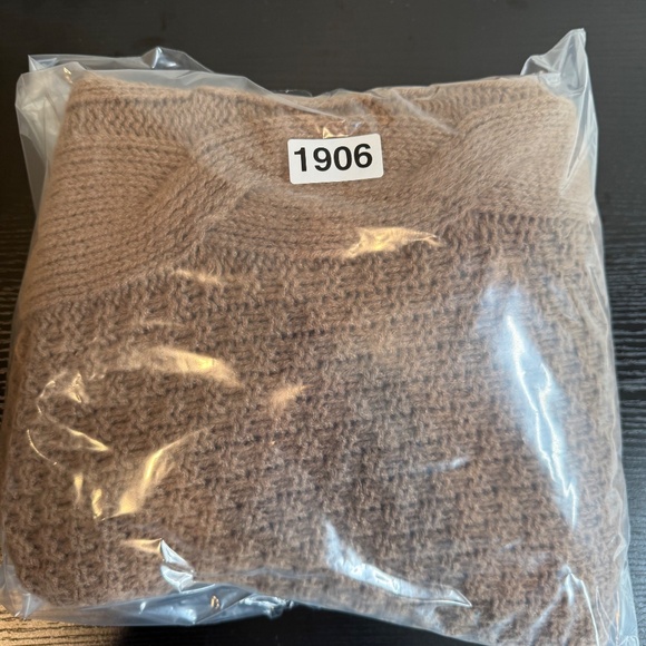 Woven Heart Sweater Women's Large Beige Cable Knit High Neck - Picture 8 of 8